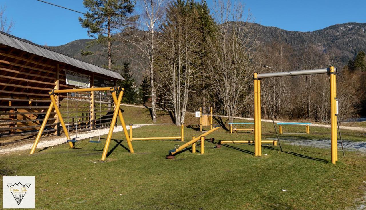 Apartment Spica - Private Parking Kranjska Gora Esterno foto